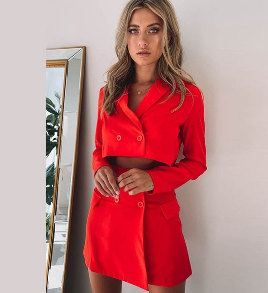 Set elegant pentru femei, care include o jachetă scurtă și o fustă în mai multe culori