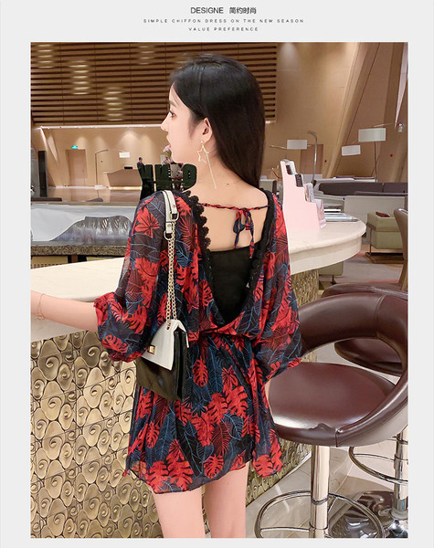 Salopeta de dama moderna cu maneci 3/4 in doua culori si model floral