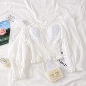 Bluză de damă modernă cu umerii goi și mâneci lungi în culoarea albă