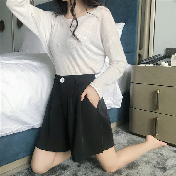 Pantaloni scurți casual dama - model larg in doua culori