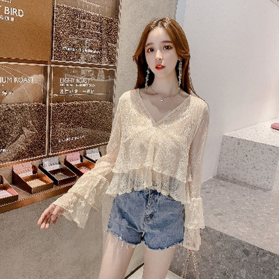 Bluză de damă actuală cu decolteu în V