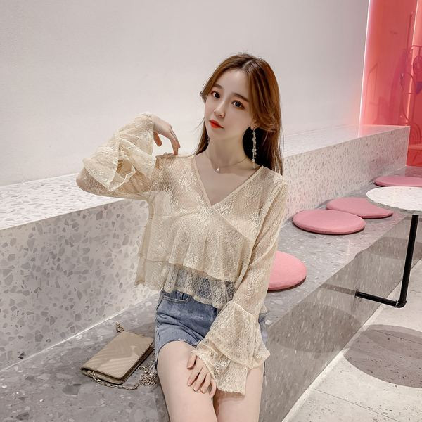 Bluză de damă actuală cu decolteu în V