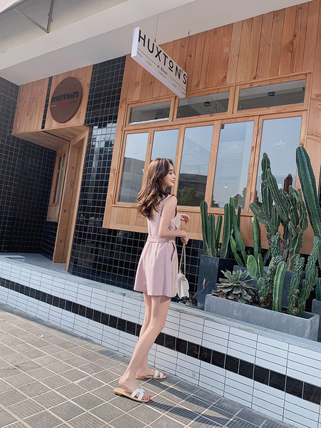 Salopeta de dama eleganta cu bretele largi si curea in doua culori