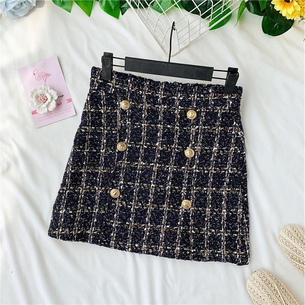 Fusta de dama cu nasturi in trei culori