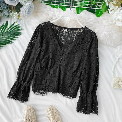 Bluză de damă modernă din dantelă în alb și negru