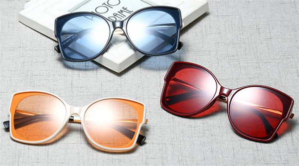 Ochelari de zi cu zi pentru femei în diferite culori