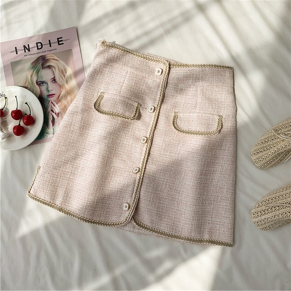 Fusta de dama moderna cu nasturi in trei culori