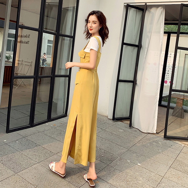 Salopeta de dama moderna in albastru si galben cu curea