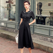 Rochie moderna de dama cu maneci scurte si nasturi in negru