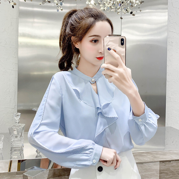 Cămașă elegantă de damă, cu mâneci lungi, în albastru și alb