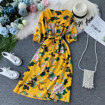 Модерна дамска рокля с флорален десен в няколко цвята