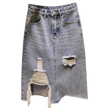 Fusta de dama actuala din denim cu motive rupte