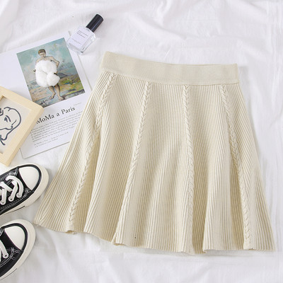 Fusta de dama decupata in patru culori