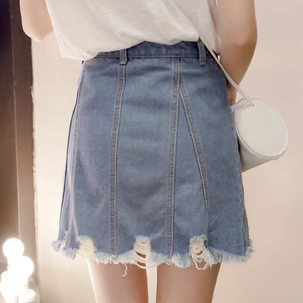 Fusta de dama actuala din denim in doua culori cu motive rupte