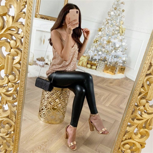 Stílusos női felső, flitterekkel, három színben