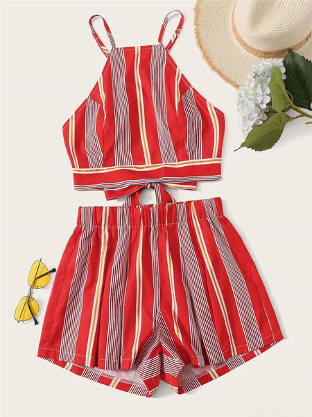 Κομψό και μοντέρνο γυναικείο σετ σε  κόκκινο χρώμα