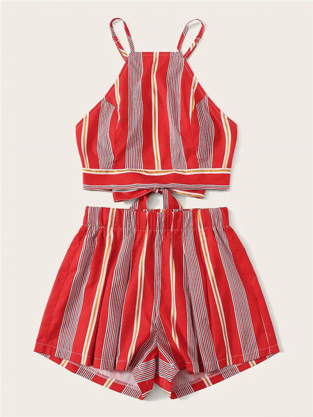 Κομψό και μοντέρνο γυναικείο σετ σε  κόκκινο χρώμα