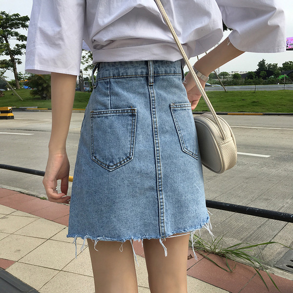 Fusta de dama de denim actuala cu talie inalta si motive rupte