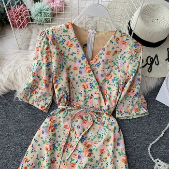 Rochie de dama cu model floral si maneci 3/4