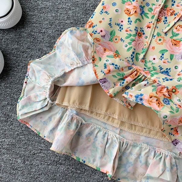 Rochie de dama cu model floral si maneci 3/4