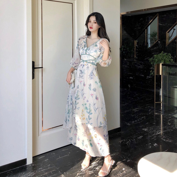 Rochie lungă de damă actuală cu decolteu în V