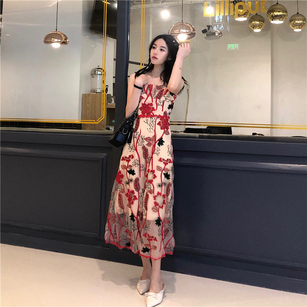 Актуална дамска дълга рокля с флорален десен