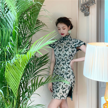 Rochie de dama eleganta cu guler inalt - model drept