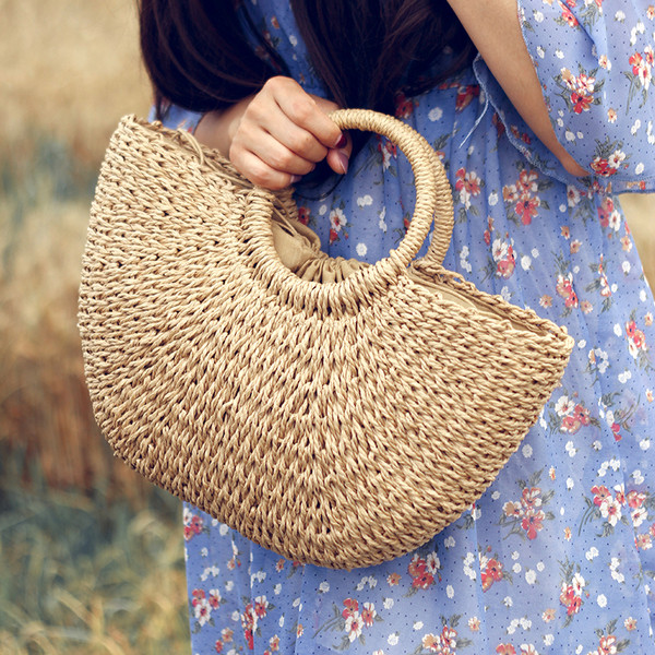 Geanta de vara de dama cu manere scurte de culoare deschisa