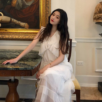 Rochie lungă de damă modernă în alb-negru