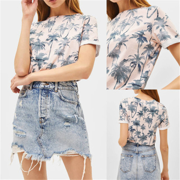 Tricou de damă cu mâneci scurte și decolteu O