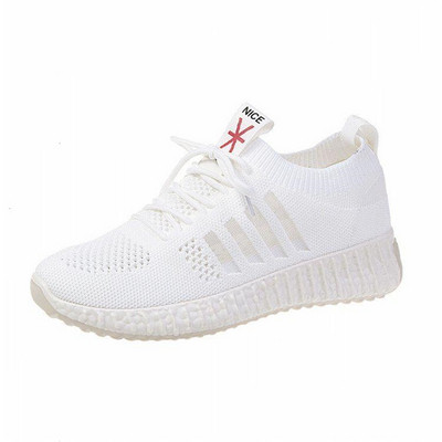 Μοντέρνα γυναικεία αθλτικά παπούτσια με κορδόνια  και επίπεδη σόλα σε τρία χρώματα