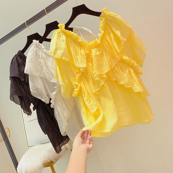 Bluză de damă modernă cu decolteu în V