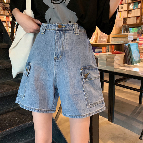 Pantaloni scurți casual dama model larg cu buzunare