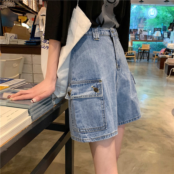 Pantaloni scurți casual dama model larg cu buzunare