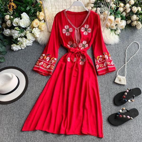 Модерна дамска рокля  с V-образно деколте в няколко цвята