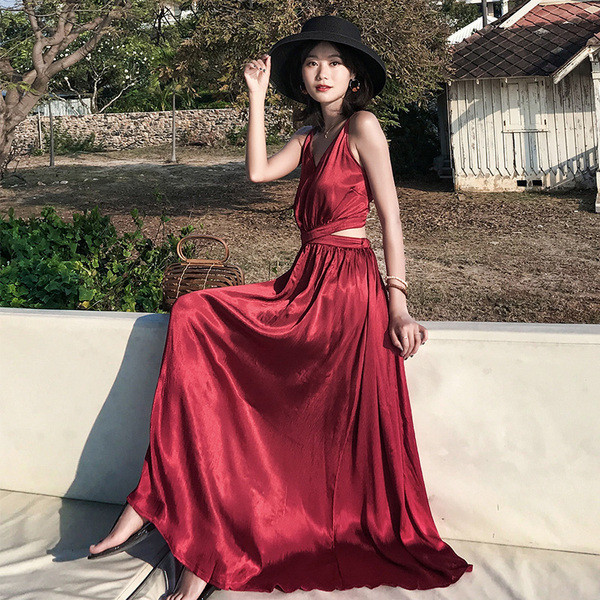 Rochie de dama eleganta - model croiat in rosu