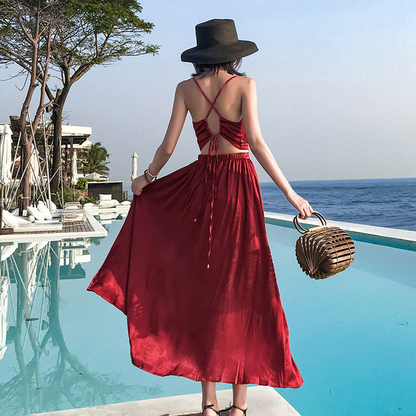 Rochie de dama eleganta - model croiat in rosu