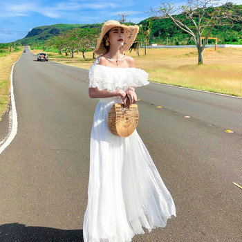 Rochie lungă de damă modernă de culoare albă