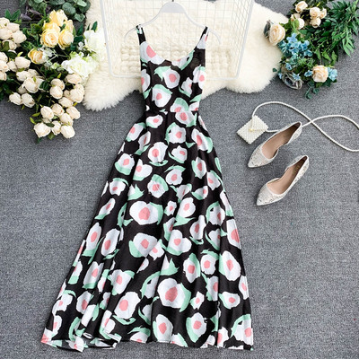 Rochie moderna de dama cu bretele subtiri cu imprimeu color