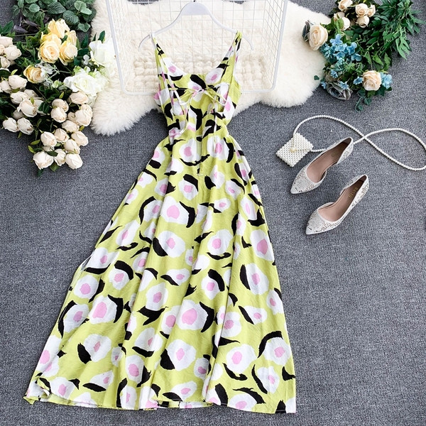 Rochie moderna de dama cu bretele subtiri cu imprimeu color