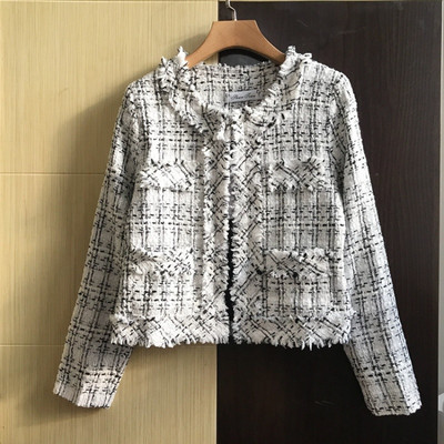 Geaca de dama eleganta cu decolteu O in doua culori