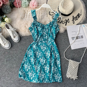 Rochia modernă de damă cu bretele este în două culori