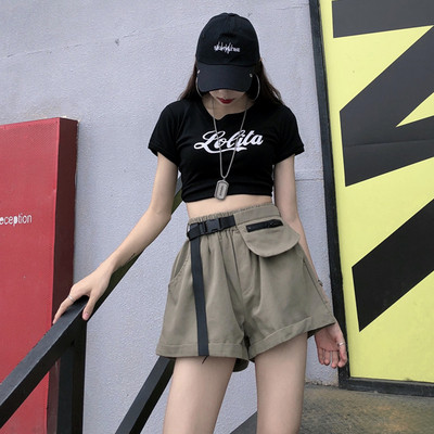 Pantaloni scurti de dama cu talie elastica si curea in negru si verde