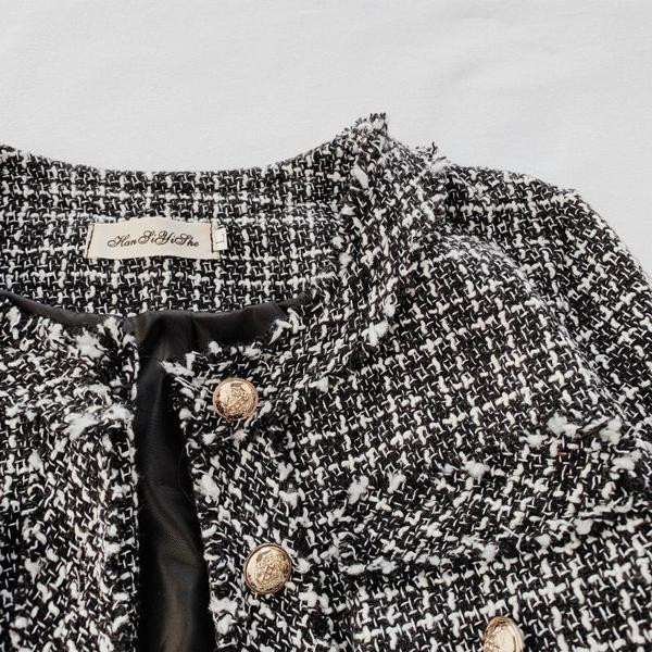 Есенно дамско карирано яке в черно-бял цвят