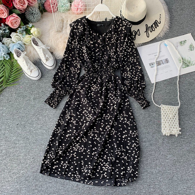 Rochie moderna de dama cu maneci lungi si nasturi