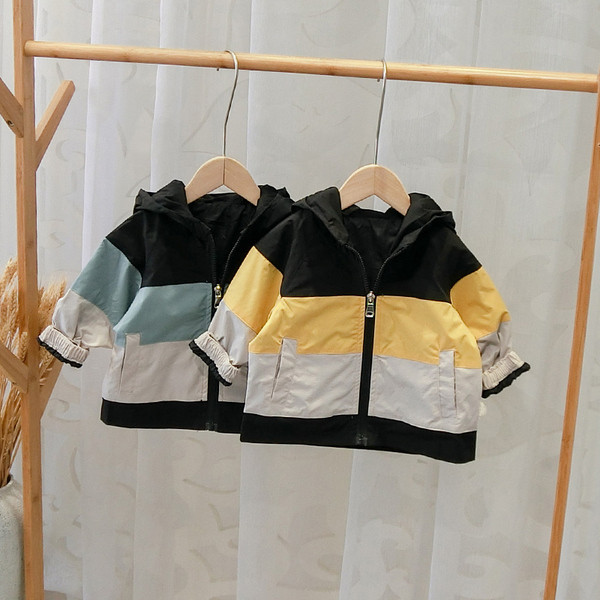 Jachetă modernă pentru copii pentru băieți cu glugă - două culori