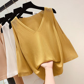 Bluză de damă cu mâneci 3/4 și decolteu în V