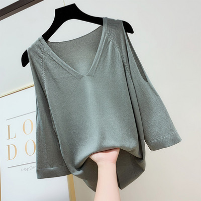 Bluză de damă cu mâneci 3/4 și decolteu în V