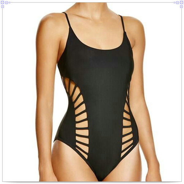 Model nou plin de costume de baie dama in trei culori