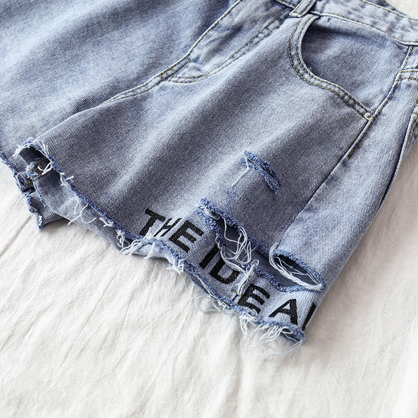 Blugi scurti moderni de damă cu talie înaltă și inscripție